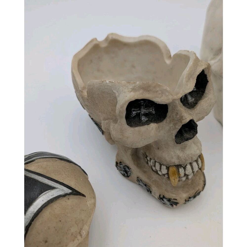 Lot of 3 Resin Skull Figurines – JC Crafts J.D. Dollen 2006 Gothic Steampunk - Picture 3 of 16
